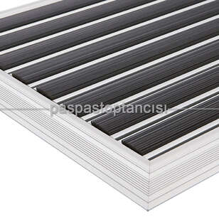 Alüminyum Paspas Yivli PVC Fitilli PM2000 Siyah (1)