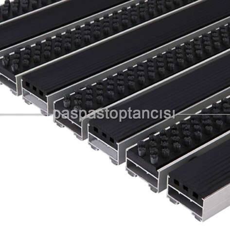 Alüminyum Paspas Yivli PVC Fitilli ve Fırça Fitilli UM2050 Siyah - 1
