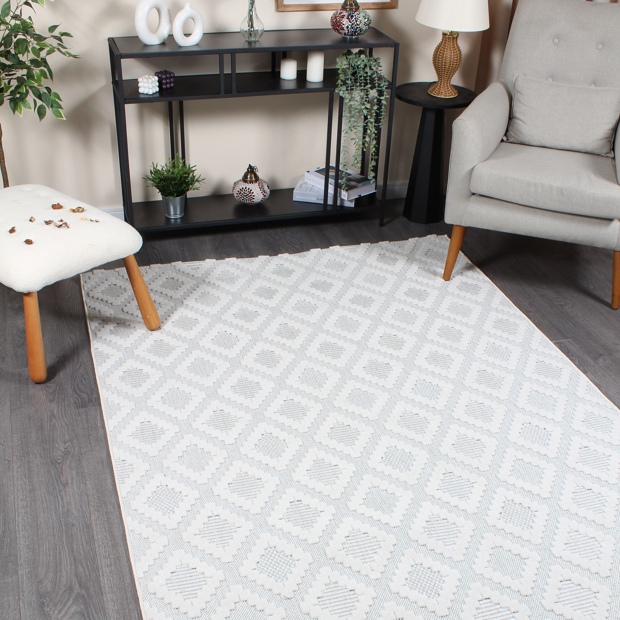 Grace 65022-270 Modern Kabartmalı Geometrik Desenli Dekoratif Krem Makine Halısı