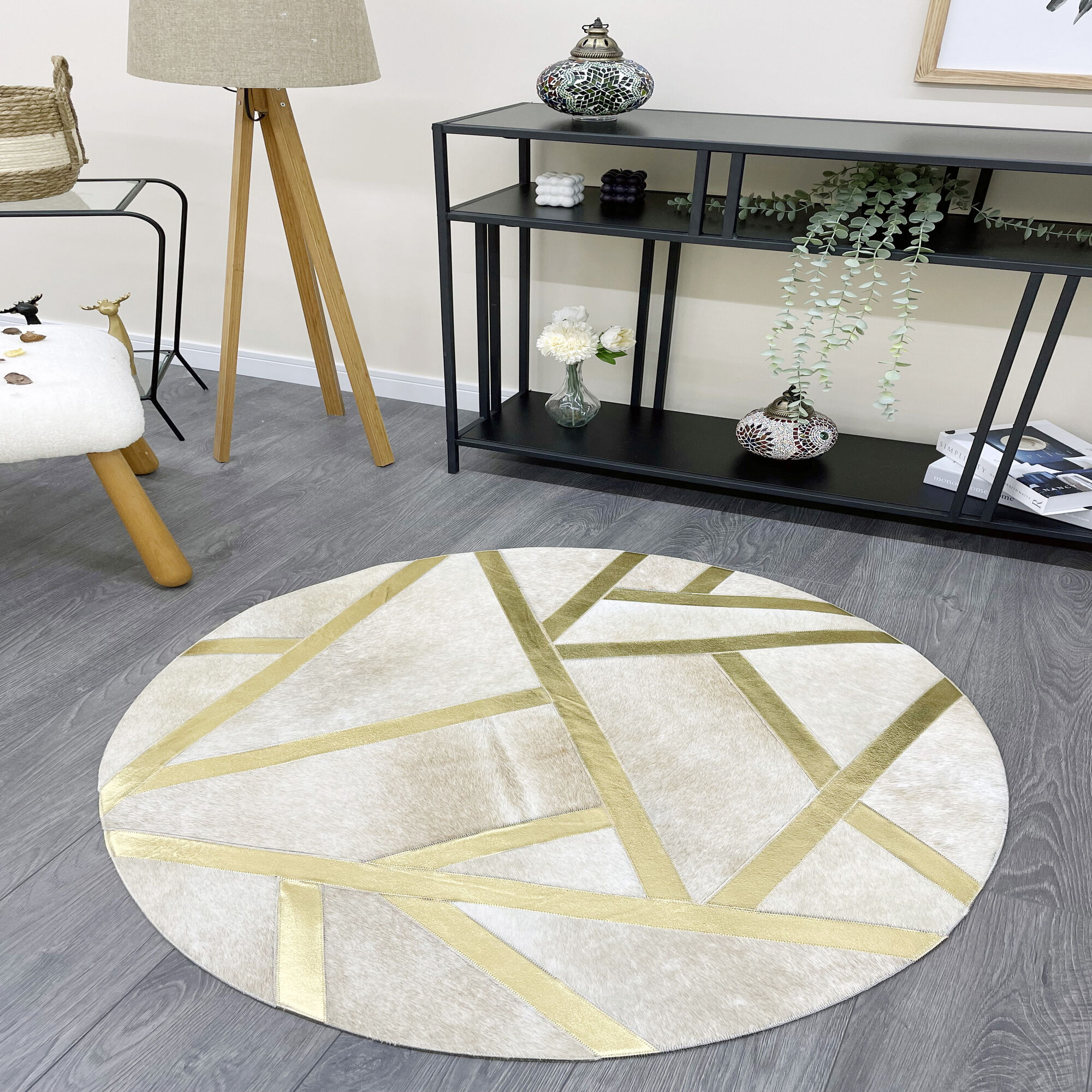 Özel Tasarım Varaklı Yuvarlak Deri Patchwork Halı Krem