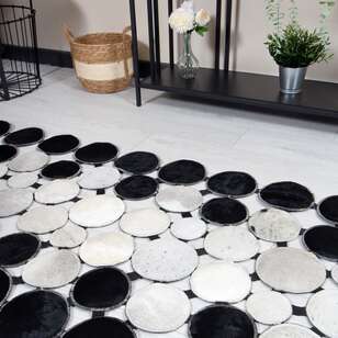 Siyah Beyaz Tasarım Deri Patchwork Halı (2)